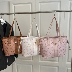 Wholesale of fashionable printed patchwork hand-held tote bags for women in Spring 2025, large-capacity single-shoulder bags and trendy underarm bags