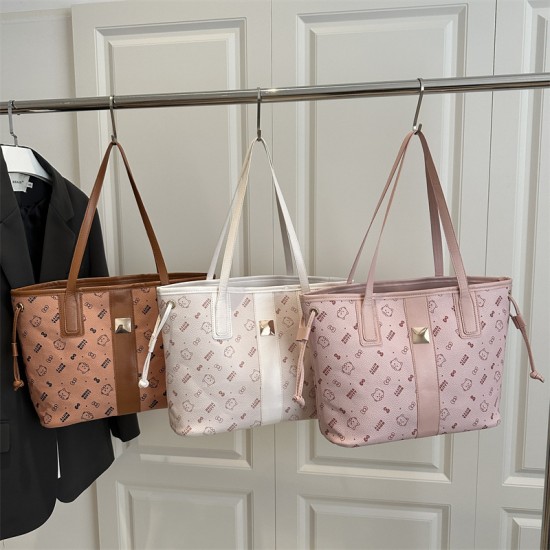 Wholesale of fashionable printed patchwork hand-held tote bags for women in Spring 2025, large-capacity single-shoulder bags and trendy underarm bags