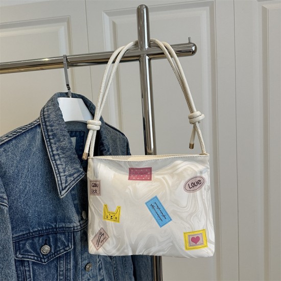 Wholesale fashionable and cute cartoon hand-held small square bags for women, 2025 spring new sweet style single-shoulder bags and trendy crossbody bags Wholesale fashionable and cute cartoon hand-held small square bags for women, 2025 spring new sweet style single-shoulder bags and trendy crossbody bags