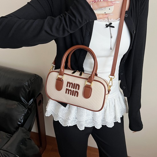 Wholesale fashionable letter embroidered thread hand-held small square women's bags, 2025 summer new simple single-shoulder bags, versatile crossbody bags Wholesale fashionable letter embroidered thread hand-held small square women's bags, 2025 summer new simple single-shoulder bags, versatile crossbody bags