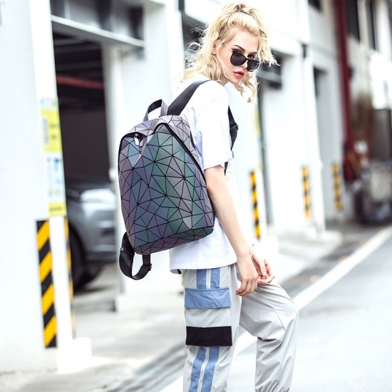 Cross-border new diamond-shaped backpacks, luminous laser personalized backpacks, geometric folding backpacks, Guangzhou creative bag distribution Cross-border new diamond-shaped backpacks, luminous laser personalized backpacks, geometric folding backpacks, Guangzhou creative bag distribution