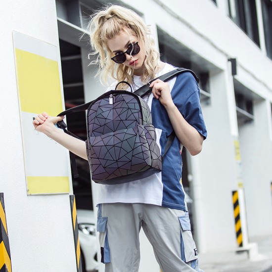 Cross-border backpacks, student daily backpacks and schoolbags, Japanese same style luminous backpacks, Korean version diamond-shaped backpacks wholesale Cross-border backpacks, student daily backpacks and schoolbags, Japanese same style luminous backpacks, Korean version diamond-shaped backpacks wholesale