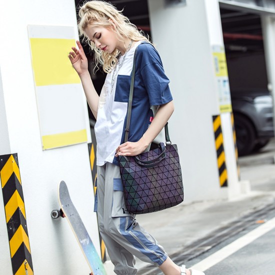 Bao Bao Women's 2021 New Style Women's handbag, Korean-style casual bucket bag, women's single-shoulder bag, the same style in Japan and South Korea, cross-border Bao Bao Women's 2021 New Style Women's handbag, Korean-style casual bucket bag, women's single-shoulder bag, the same style in Japan and South Korea, cross-border