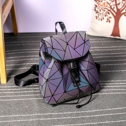 2022 new diamond-shaped backpacks for women, Korean version, versatile and trendy backpacks, ladies' schoolbags, wholesale in Guangzhou