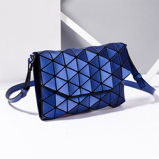 2021 new women's crossbody bag, Korean version, simple and fashionable, small square bag, diamond-shaped, versatile, single-shoulder crossbody bag, women's Instagram 2021 new women's crossbody bag, Korean version, simple and fashionable, small square bag, diamond-shaped, versatile, single-shoulder crossbody bag, women's Instagram
