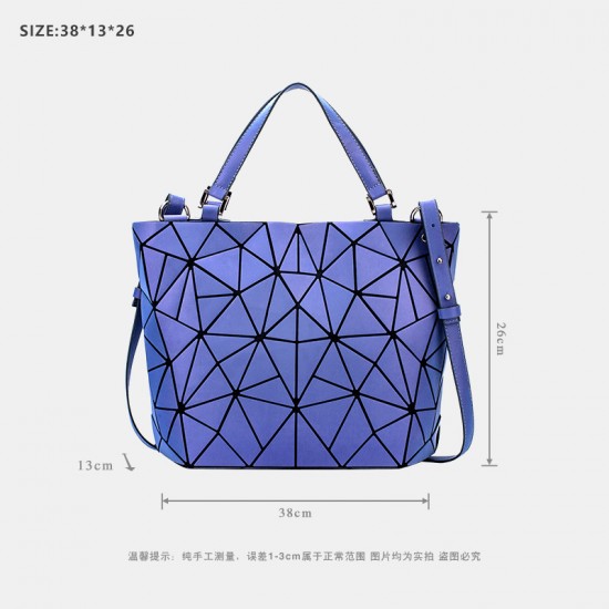 New sequin handbags for the autumn and winter of 2022, trendy large-capacity single-shoulder bucket bags, and niche design custom women's bags New sequin handbags for the autumn and winter of 2022, trendy large-capacity single-shoulder bucket bags, and niche design custom women's bags