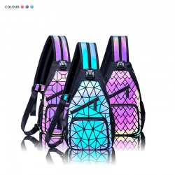 Crossbody bag for both men and women, 2021 new versatile backpack, European and American style, niche design, diamond-shaped bag, reflective bag
