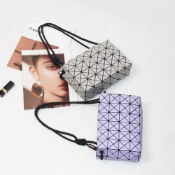 2024 new Japanese geometric diamond-shaped tofu bag, simple and versatile handbag, drawstring single-shoulder crossbody women's bag