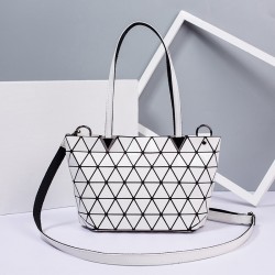 New styles of Japanese and Korean women's bags for autumn and winter 2021, featuring fashionable and simple single-shoulder crossbody bags and large-capacity tote bags, custom-made