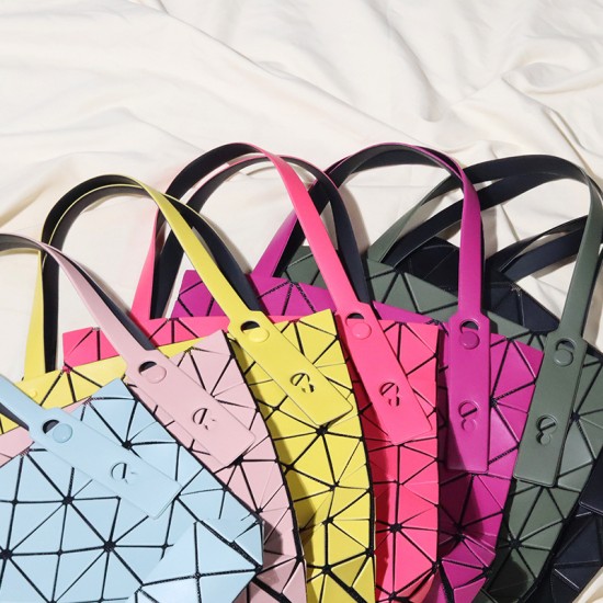 Original factory quality new diamond-shaped bag, Lifetime mini small square box, versatile four-compartment bag, fashionable mini ladies' handbag Original factory quality new diamond-shaped bag, Lifetime mini small square box, versatile four-compartment bag, fashionable mini ladies' handbag