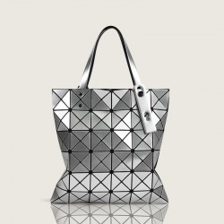 The 2024 summer new women's bag is a versatile geometric diamond-shaped single-shoulder handbag and a fashionable, simple and casual commuting tote bag