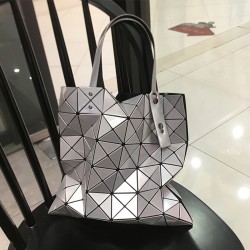 2025 new Japanese diamond-patterned tote bag, large-capacity commuting single-shoulder bag, lightweight and minimalist women's bag, handbag