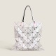 This is a geometric diamond-shaped handbag from Japan, a limited edition March colored nail matte hand-held tote bag, and a versatile single-shoulder bag This is a geometric diamond-shaped handbag from Japan, a limited edition March colored nail matte hand-held tote bag, and a versatile single-shoulder bag