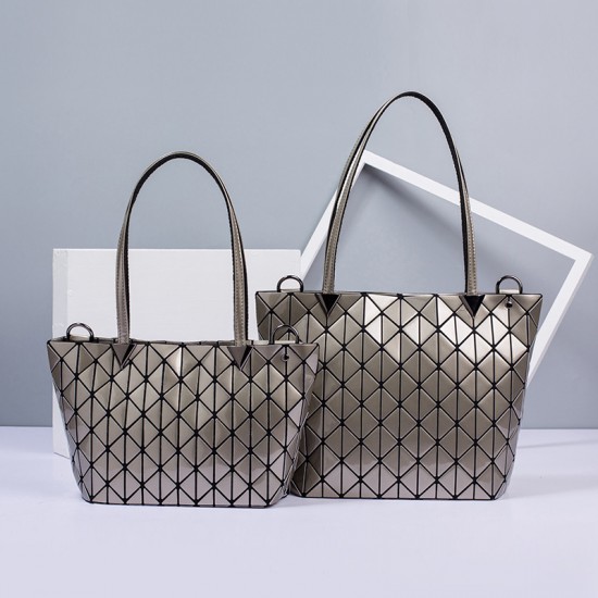 Factory wholesale pu patent leather handbags, Korean version trendy and fashionable single-shoulder crossbody bags, diamond-patterned geometric bags, custom Factory wholesale pu patent leather handbags, Korean version trendy and fashionable single-shoulder crossbody bags, diamond-patterned geometric bags, custom