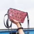 The new 2022 Xiaoxiangfeng crossbody single-shoulder bag, mini and simple square bag, niche design diamond-shaped chain bag
