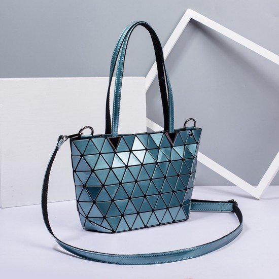 New styles of Japanese and Korean women's bags for autumn and winter 2021, featuring fashionable and simple single-shoulder crossbody bags and large-capacity tote bags, custom-made New styles of Japanese and Korean women's bags for autumn and winter 2021, featuring fashionable and simple single-shoulder crossbody bags and large-capacity tote bags, custom-made