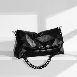 New fashionable and versatile French geometric underarm bag, diamond-shaped chain bag, three-dimensional niche single-shoulder crossbody envelope bag